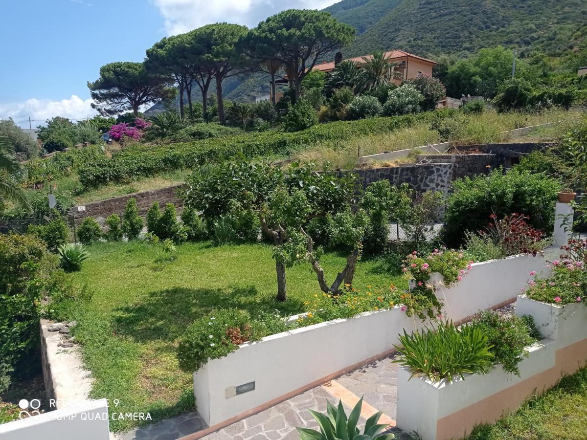 Casa Zagami Villa Malfa  Luaran gambar
