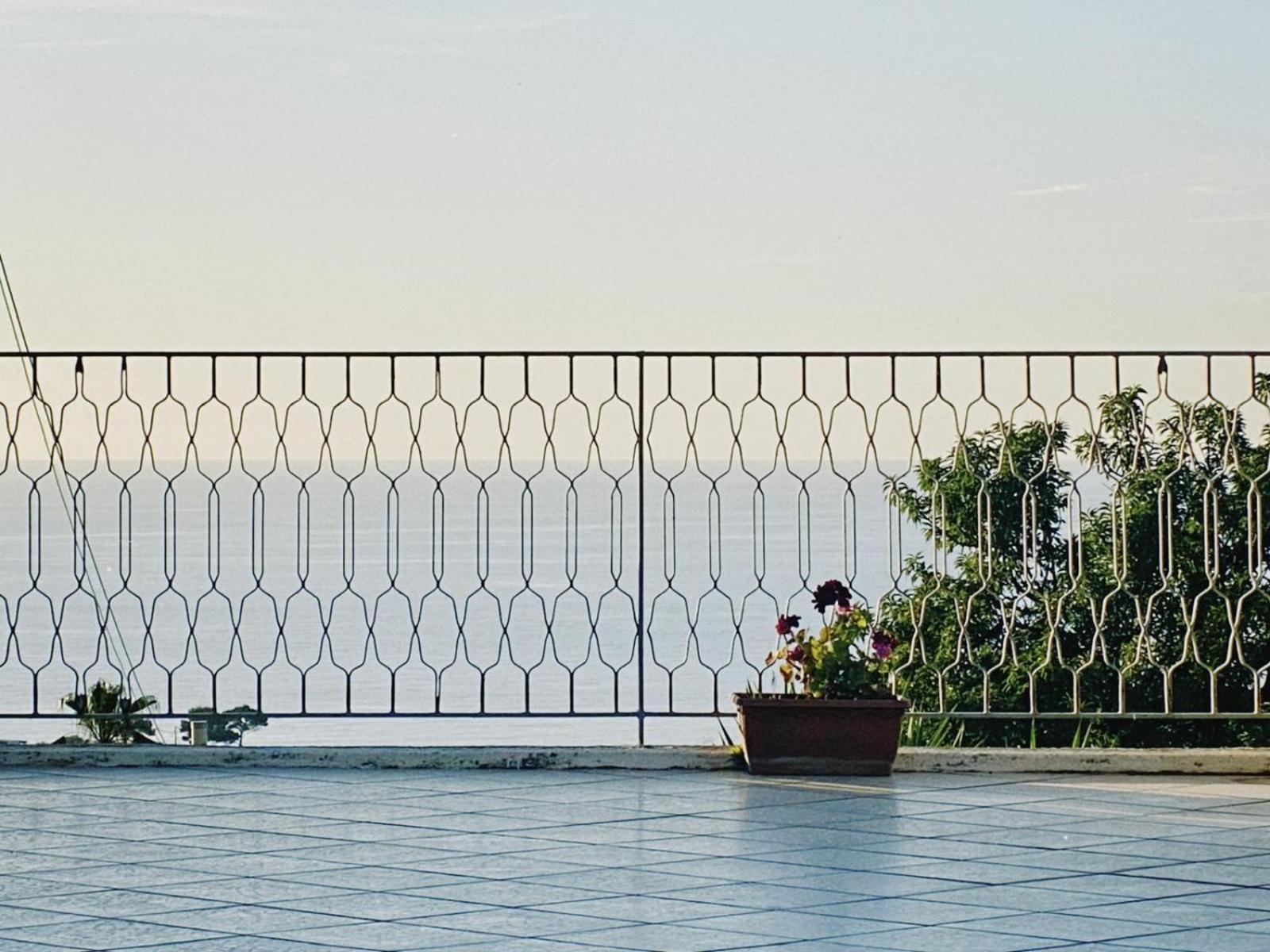 Casa Zagami Villa Malfa  Luaran gambar